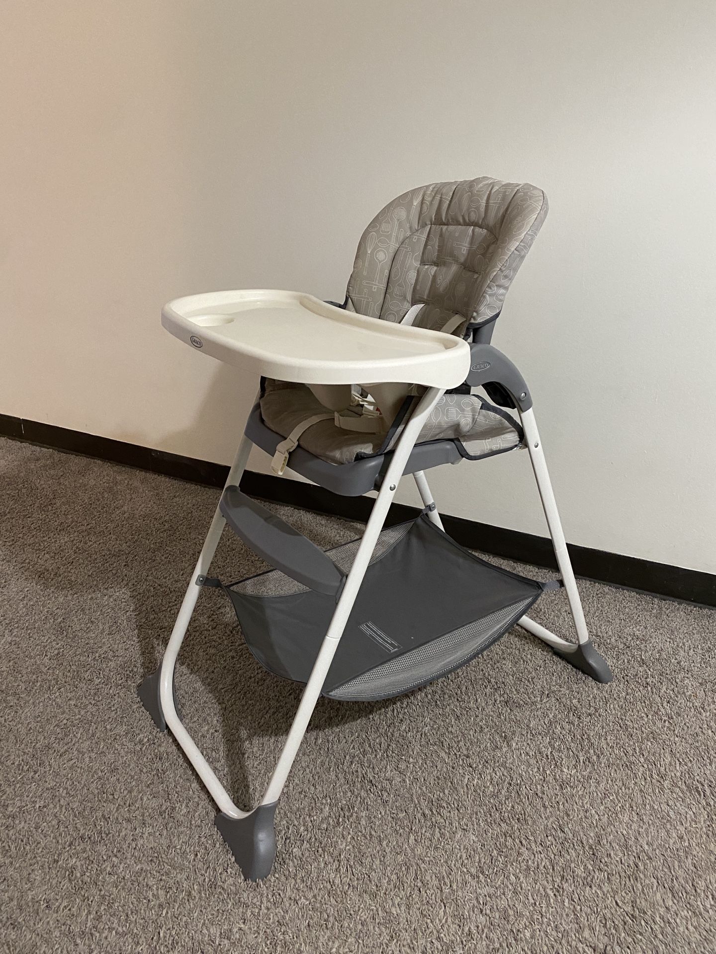 Gracie Slim Snacker High Chair