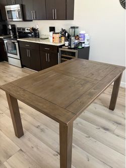 Wood table for sale in Suisun