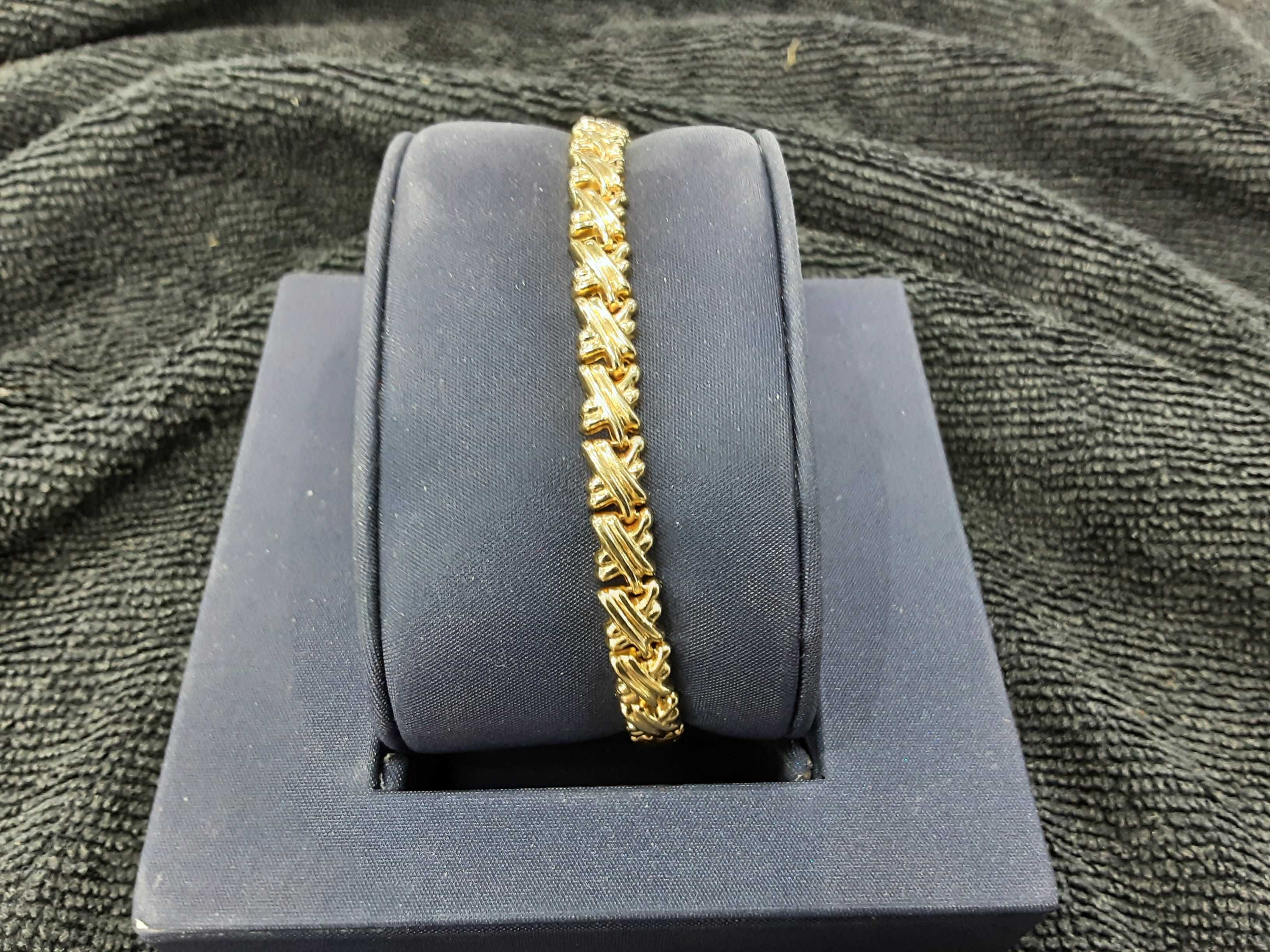 Bracelet - Yellow Gold 14k (.585) 11.6 grams 8 inch