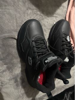 Brand new size 9 wide shoes