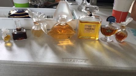 Mini perfume bottles