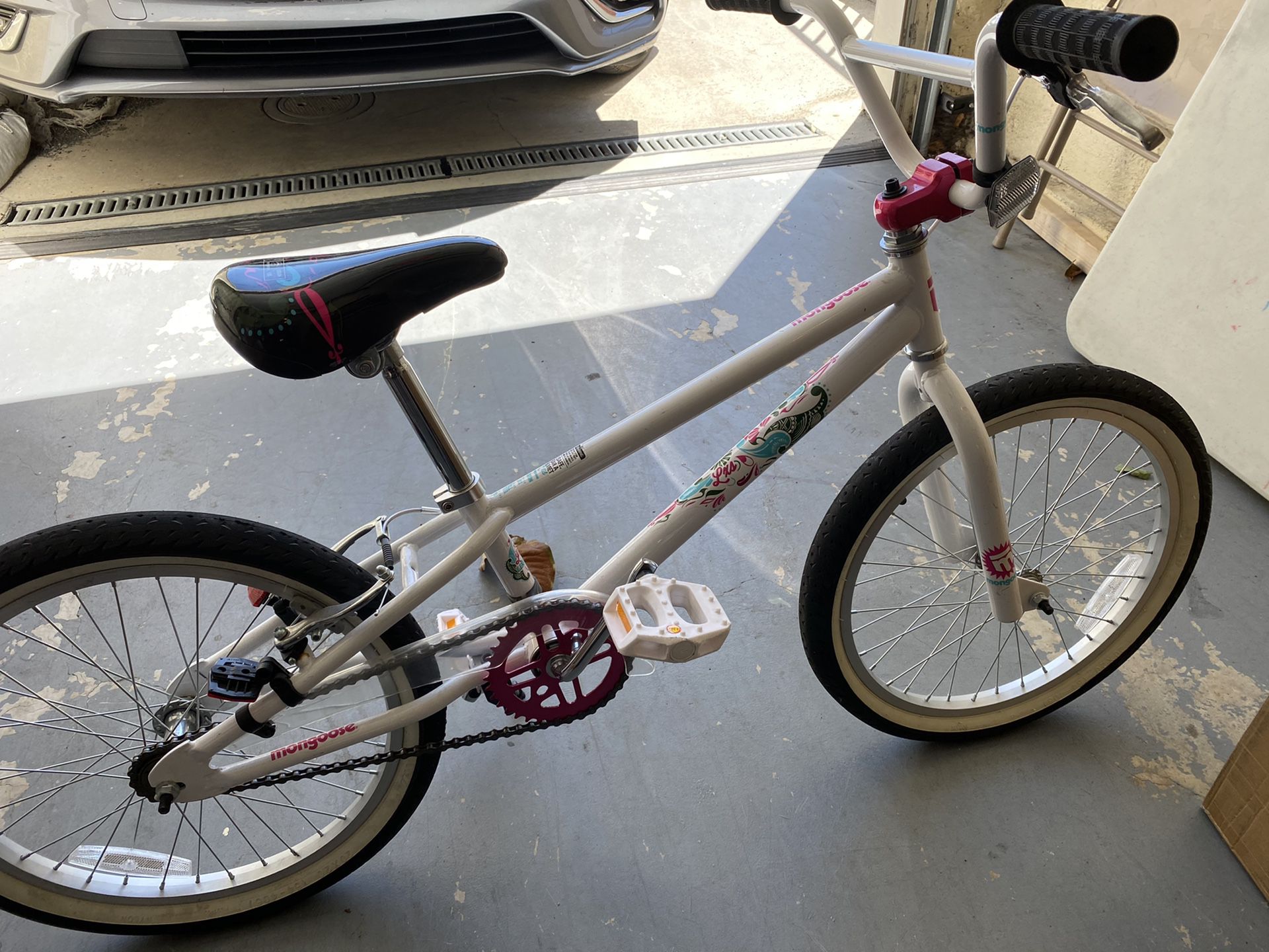 Mongoose 20in Kids Bikes
