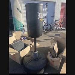 Everlast Free Standing Punching Bag
