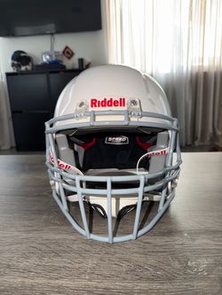 Riddell Speed Football Helmet White (size M)