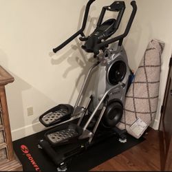 Bowflex M7 Excercise Machine