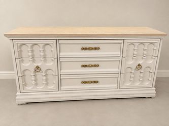 Professionally refinished Broyhill solid wood dresser in cream
