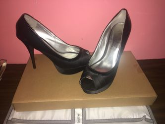 Black heels size 11
