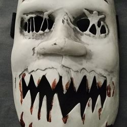 SPIRIT Halloween Kiss Me Mask 