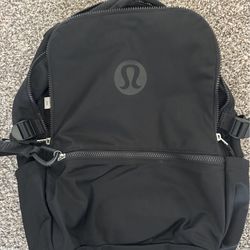 Black lululemon back pack