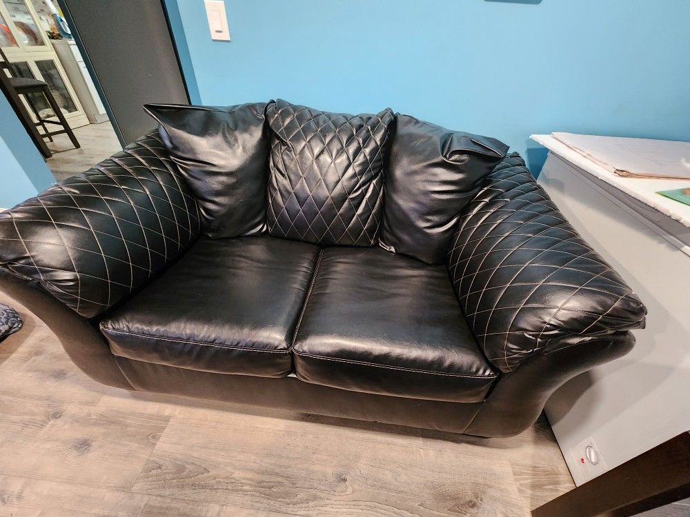 Black Leather Sofa 