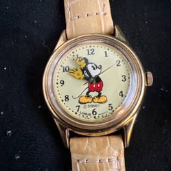 Vintage 80’s Mickey Mouse Watch