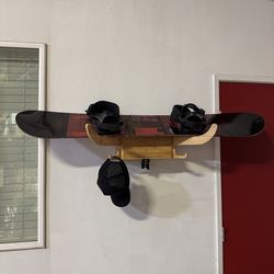 Snowboard rack