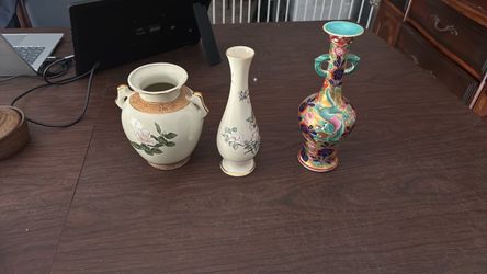 Set of 3 Decorative Porcelain Vases