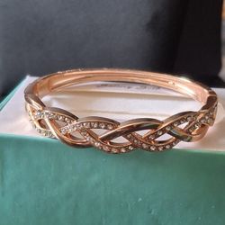 Rose Gold Hinged Bangle Bracelet 