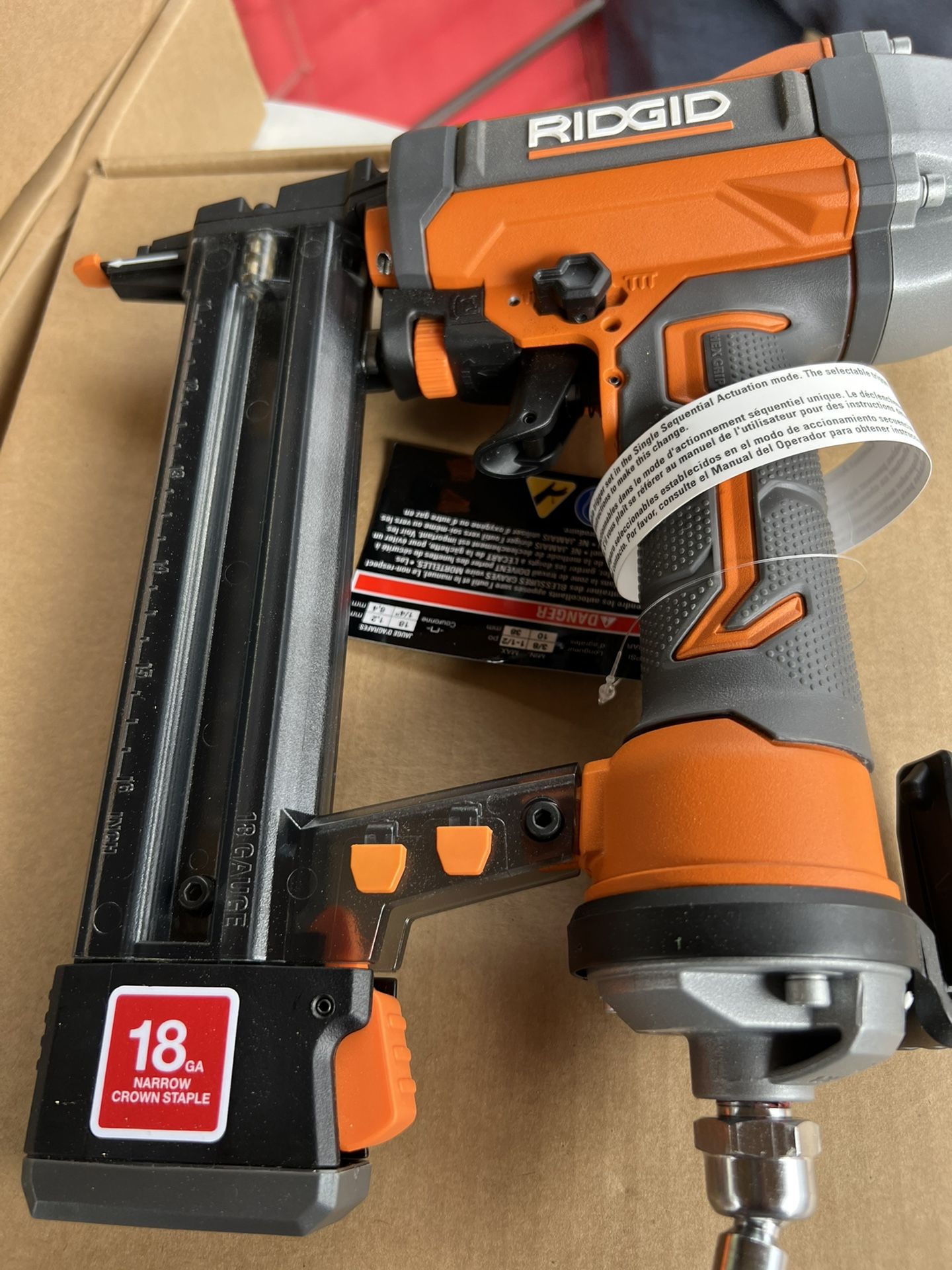 RIDGID Pneumatic 18 Gauge 1 1/2 in. Finish Stapler