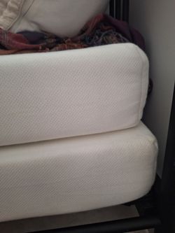 Twin mattress (2 available)