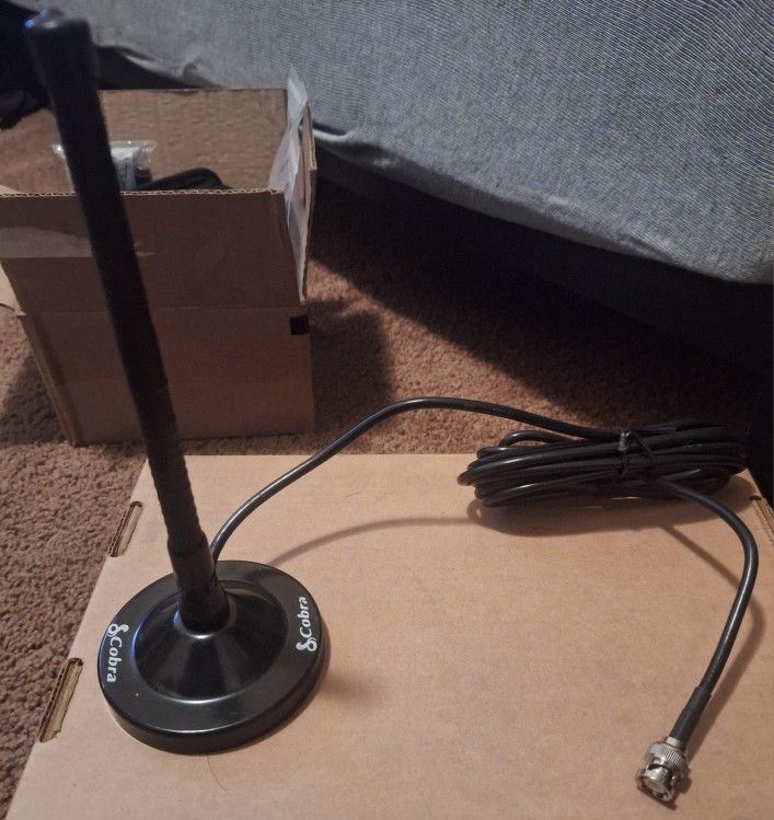 Cobra CB Radio Magnetic Antenna (Model: HH RT 50)