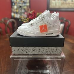 Air Jordan 4 Pure Money