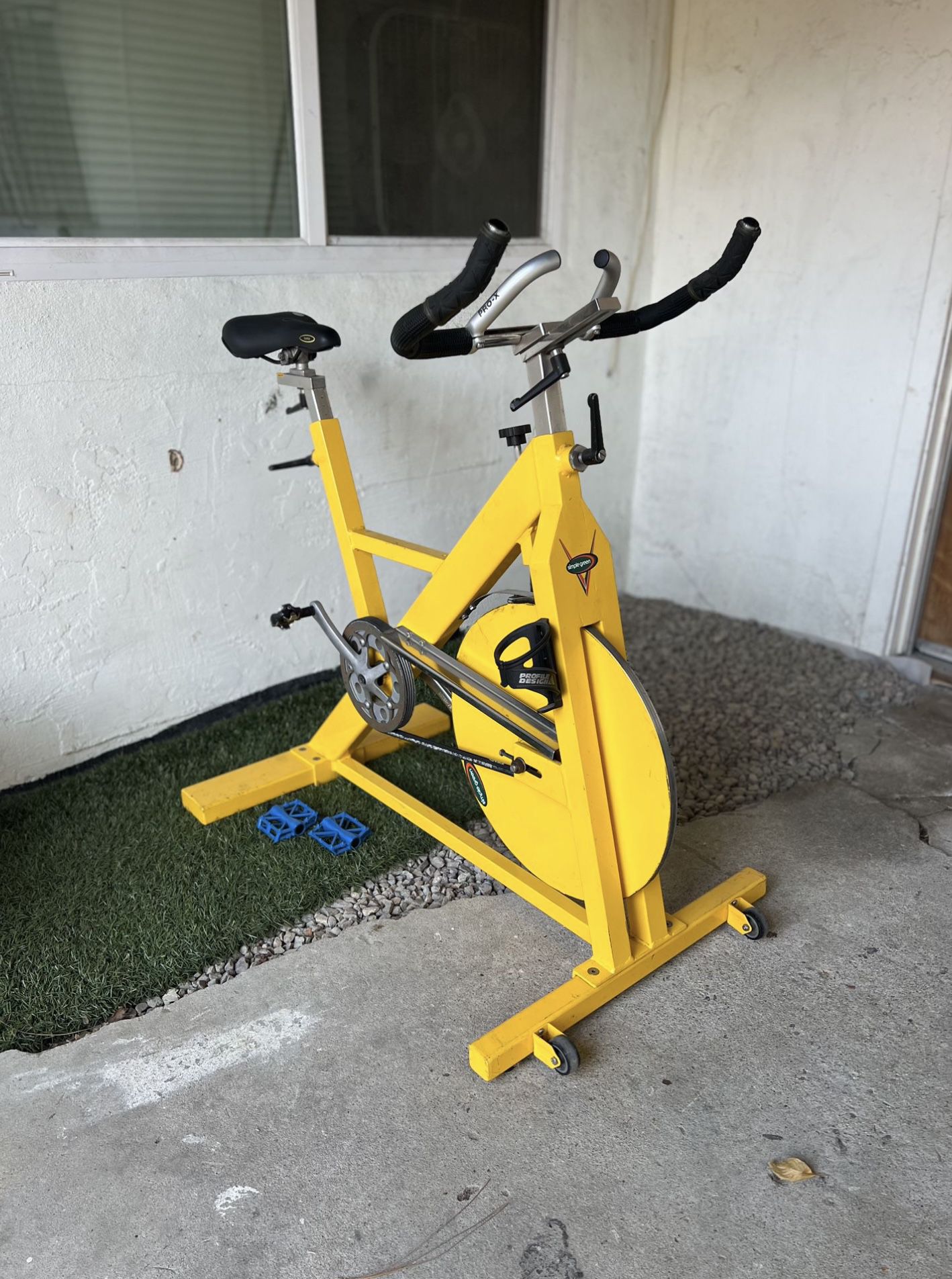 Like New!  Professional Pro-X Simple Green Commercial Spin Bike - Yellow
