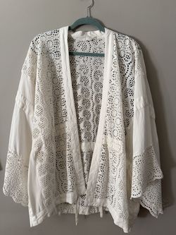 Anthropologie White Eyelet Lace Kimono $20 OBO