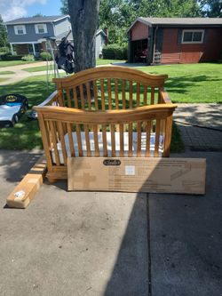 Vista Elite 4 in 1 Crib with instructions