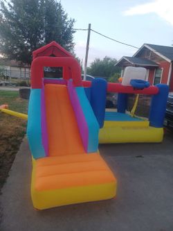 Bouncer and jumping  Inflatable