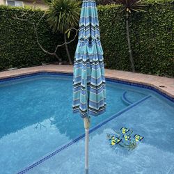 Outdoor Pool Umbrella 7.5ft