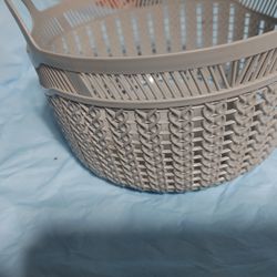 LIGHT GRAY BASKET