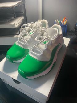 Women’s Jordan 11 Low