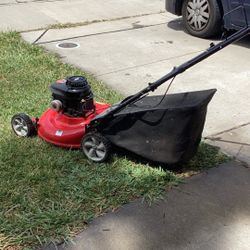 Yard machine, gas lawnmower works perfect. Very good condition.