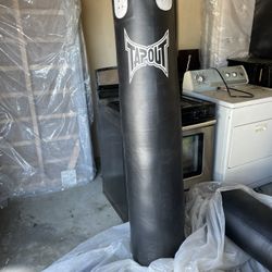 Muai Thai Heavy Bag