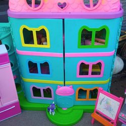 Toddler Girls  Colorful Cat House With   Furniture And  Dolls 