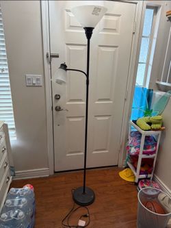 Floor lamp