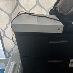 Xbox one S digital edition w/controller