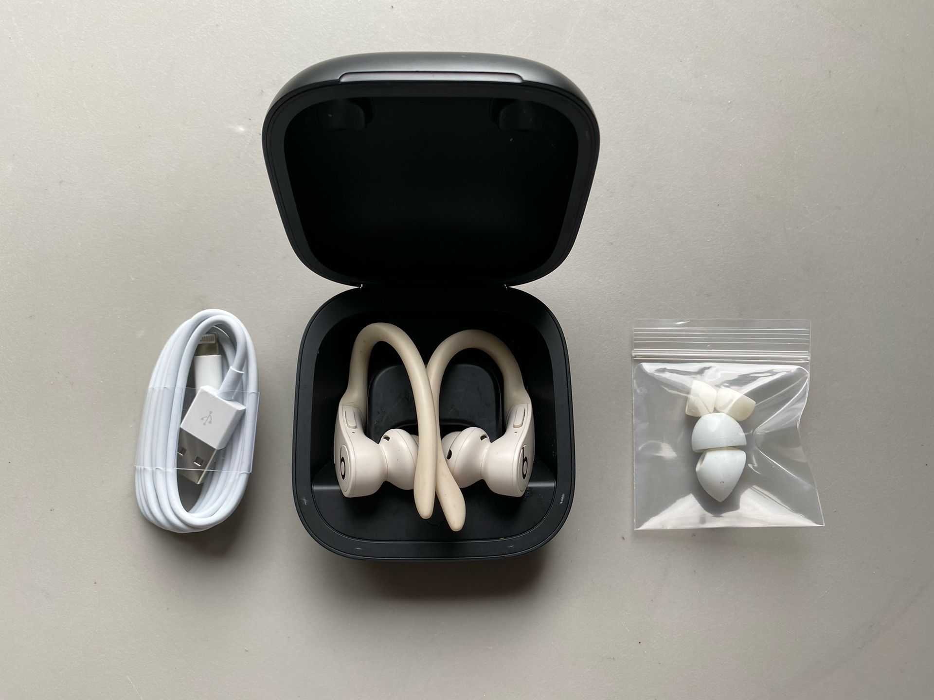 Powerbeats Pro Bluetooth Earbuds