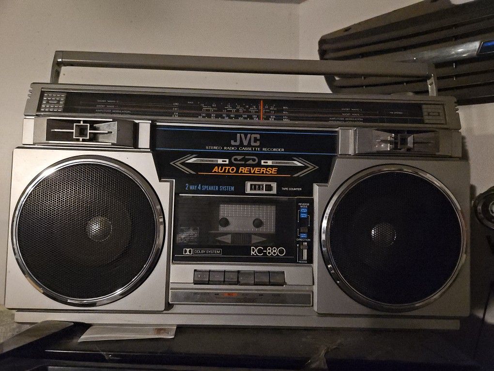 JVC -RC 880 Boombox