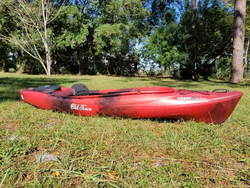 Old Town Trip 10 Deluxe Angler Fishing Kayak & Paddle
