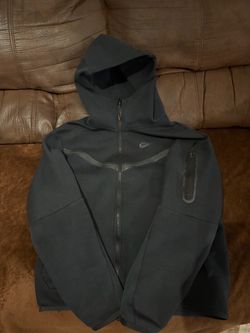 Nike Tech Size small