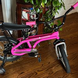 Schwinn Krate EVO pink girls bike with training wheels