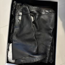 Givenchy Shark Lock Biker Boots size 10 (11)