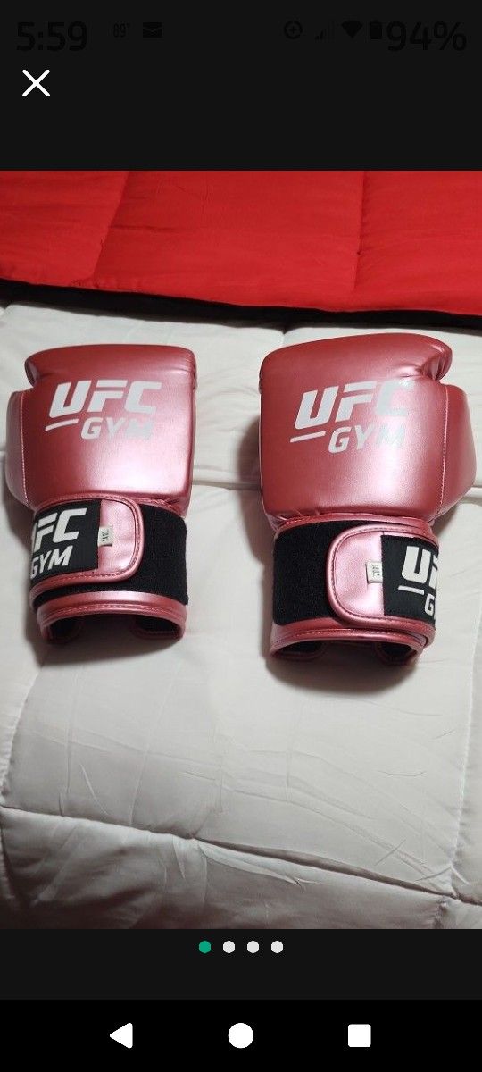 NEW UFC PINK GYM BOXING GLOVES