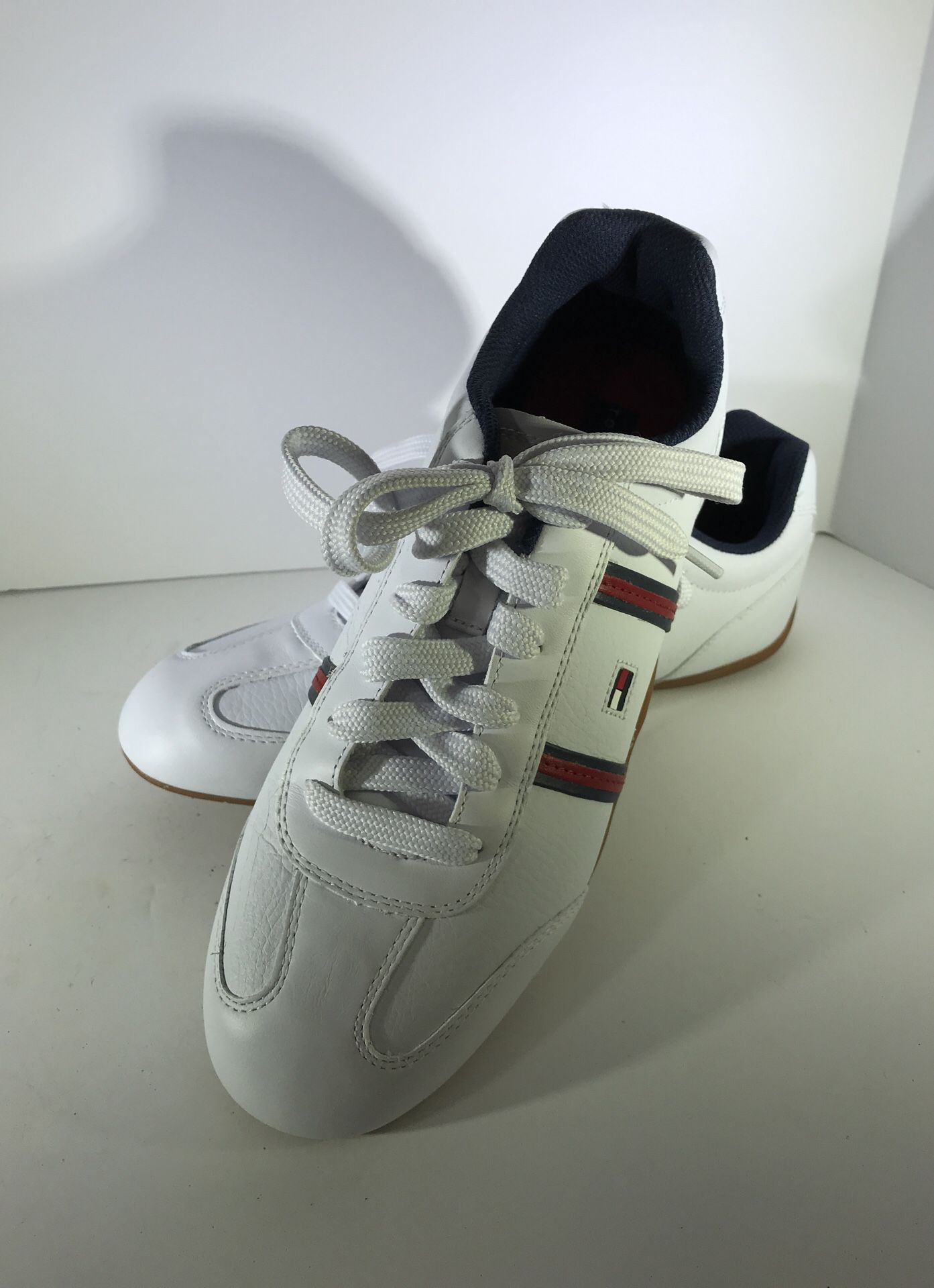 Retro Tommy Hilfiger Sneakers Men's Size 9M for Sale in Clayton, NC - OfferUp