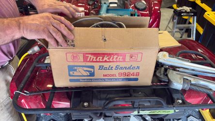 Makita 9924B Belt Sander.