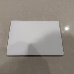 🖱️ Apple Magic Trackpad 2 – White/Silver (Rechargeable) ✨
