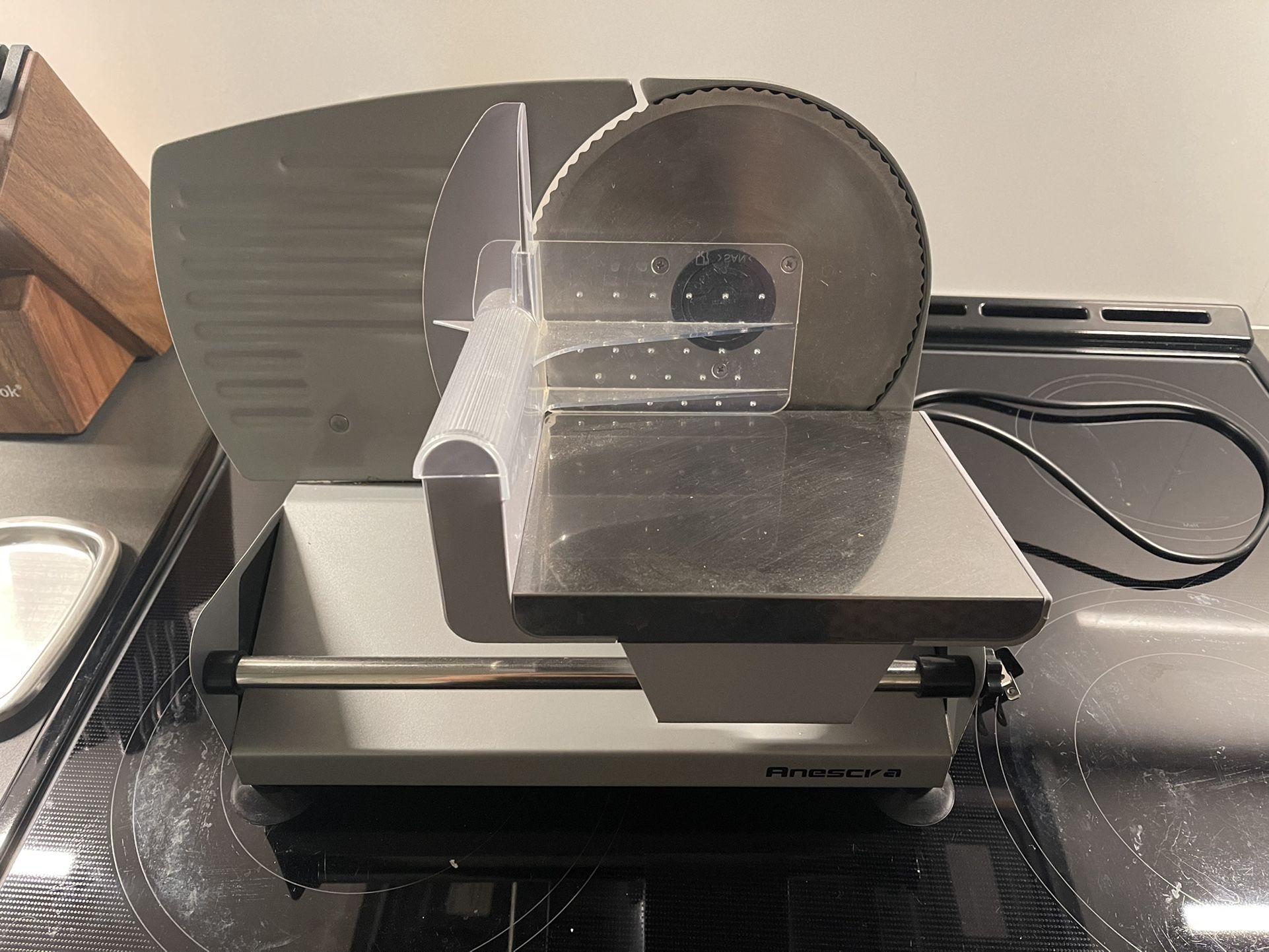 Meat Slicer, Anescra 200W Electric Deli Food Slicer with Two Removable