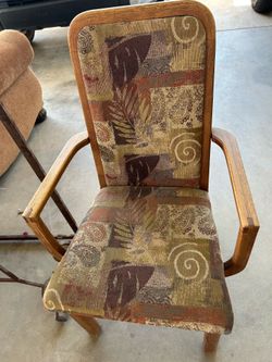 6– Floral & Wood Dining room Chairs