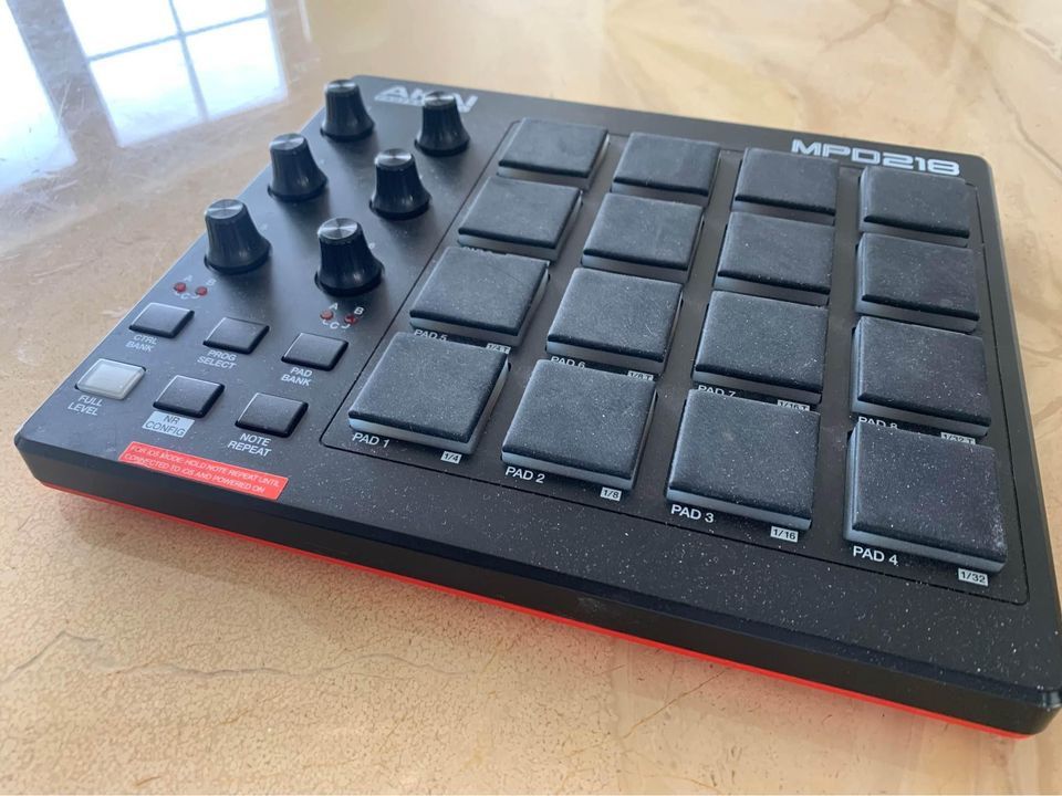 Akai Professional MPD218