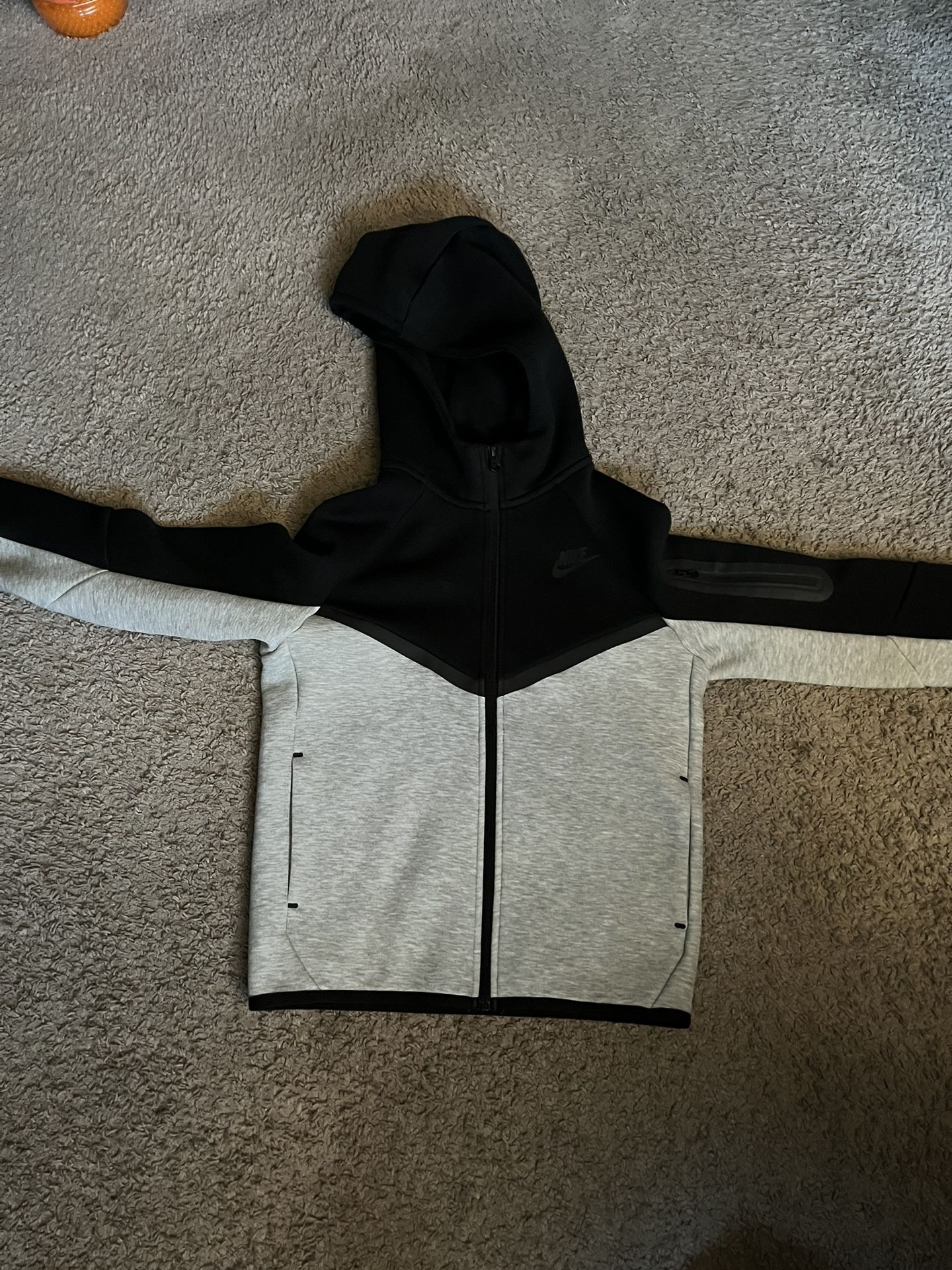 Nike Tech Fleece Kids Grey And Black/Size Medium (No Bottom Pants) (No Shipping)