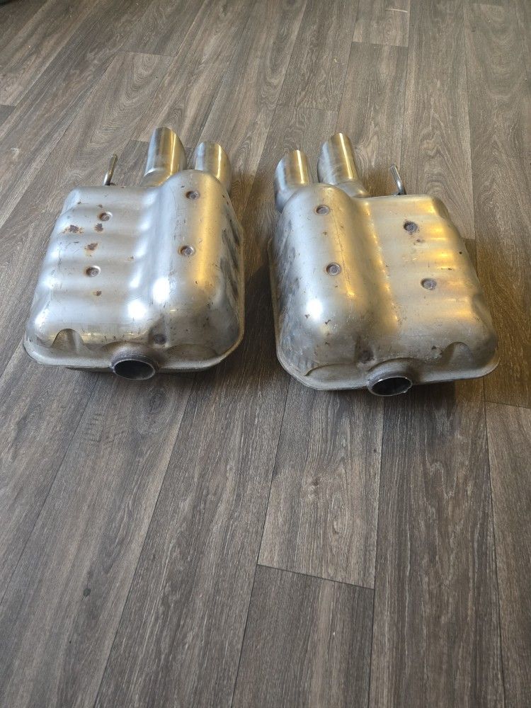 2018-2023 Ford Mustang Gt Stock Mufflers