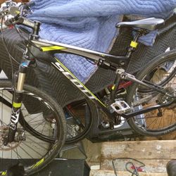 Scott Spark 920 Carbon Fiber MTN Bike
